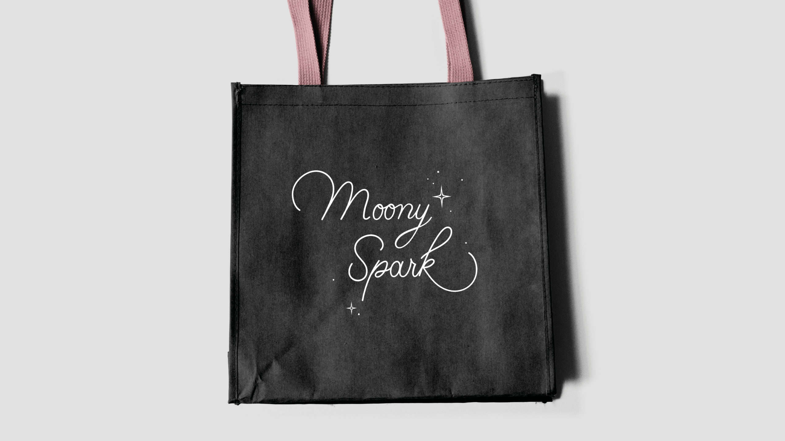 Tote bag de la marque Moony Spark, prêt-à-porter et accessoire au féminin